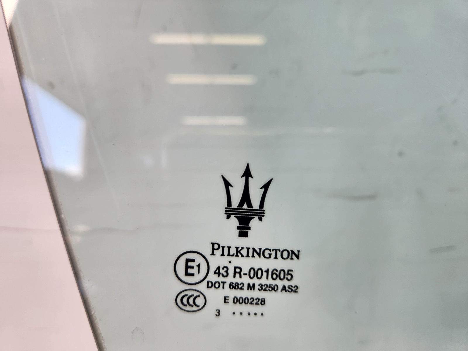 ✅ 2008-2019 OEM Maserati GT M145 Front Right Passenger Door Window Glass