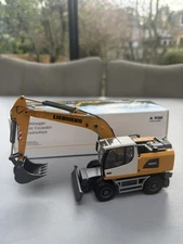 Escavatore per anatre in gomma Liebherr 920 modello con ruote 1/50