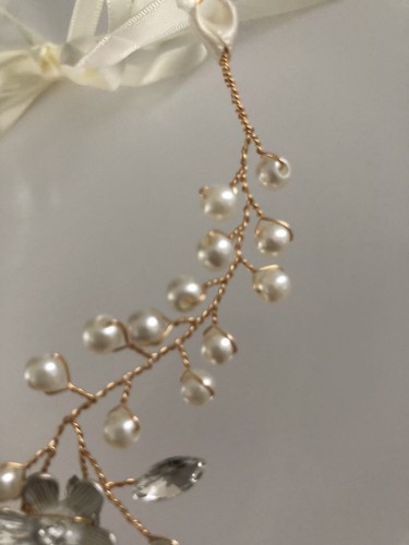 Women White Wedding Pearl Crystal Bride Party Hair Headband Leaf Band Fascinator - Picture 10 of 12