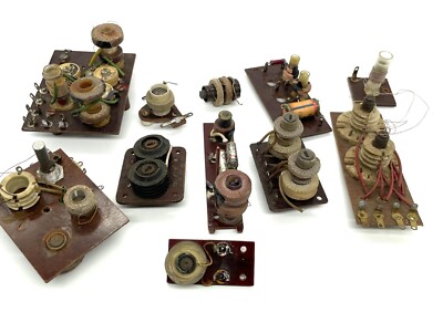 job lot of vintage bobbins 1930s-40s