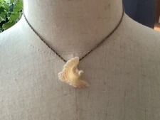 RARE VINTAGE NATIVE AMERICAN INDIAN CARVED MOTHER OF PEARL EAGAL TRIBAL NECKLACE