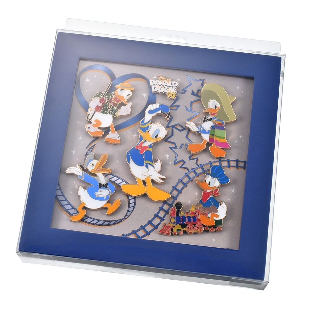ドナルド 90周年 バースデイ  時計 DONALD DUCK BIRTHDAY s-l1200.jpg