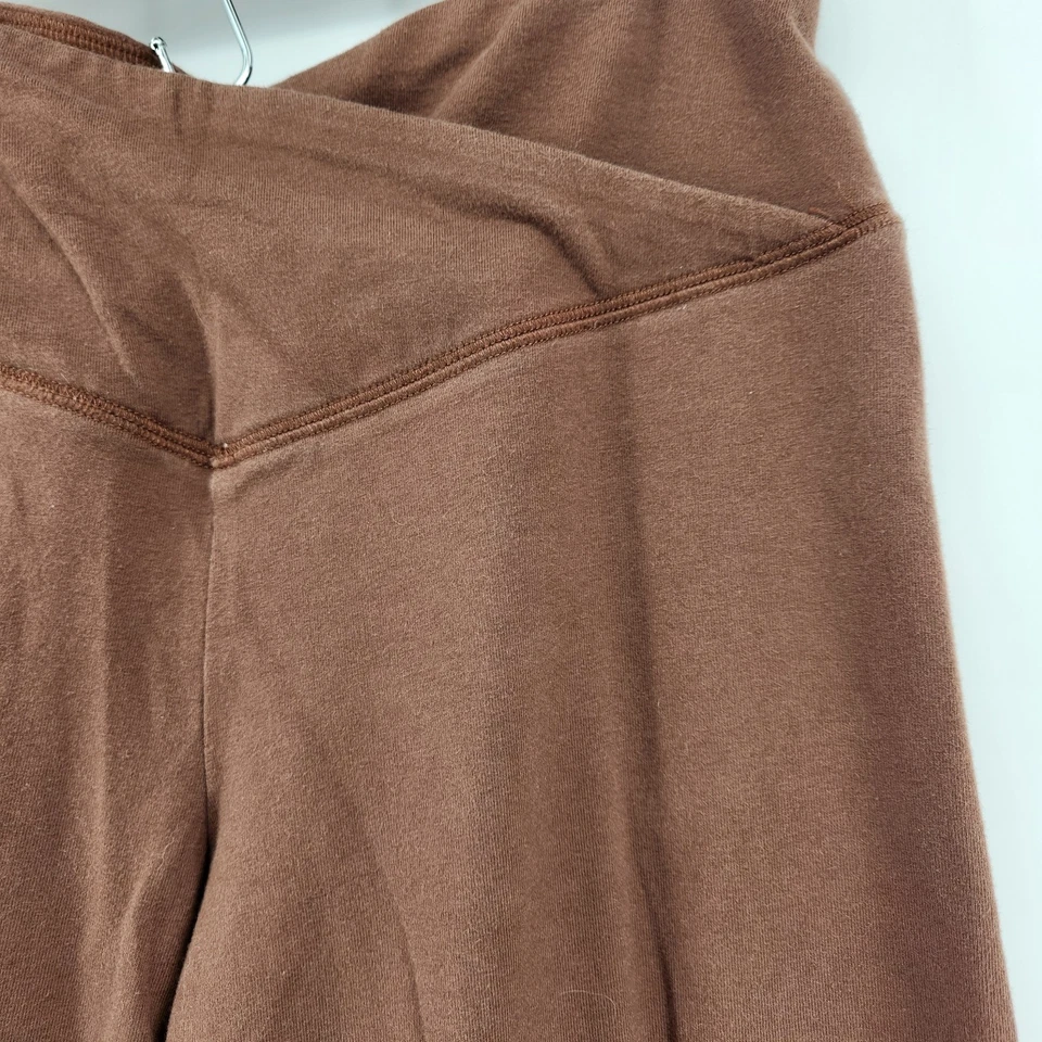 Hollister Leggings Ultra Alto Tiro Cintura en V Acampanados Marrón Cacao Talla M Foto 3 de 4