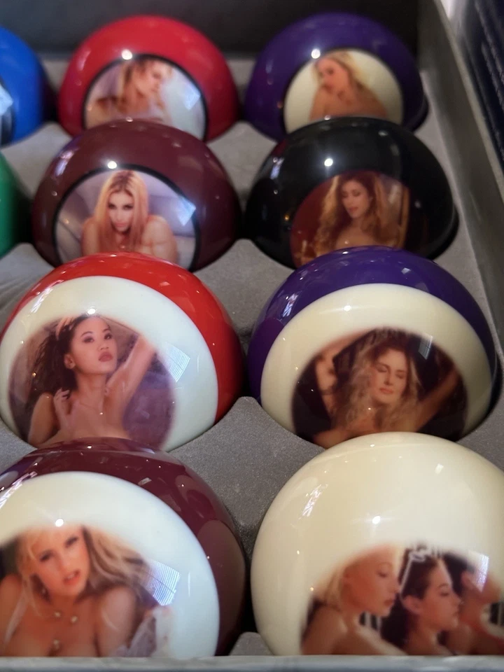 Vigma - Juego de bolas de billar TOPLESS para niñas bolas de billar - Stock nuevo/antiguo Foto 3 de 4