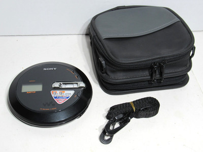 Sony Walkman D-NE330 Portable CD MP3 Player  ATRAC G-Protection Anti-Skip + Case