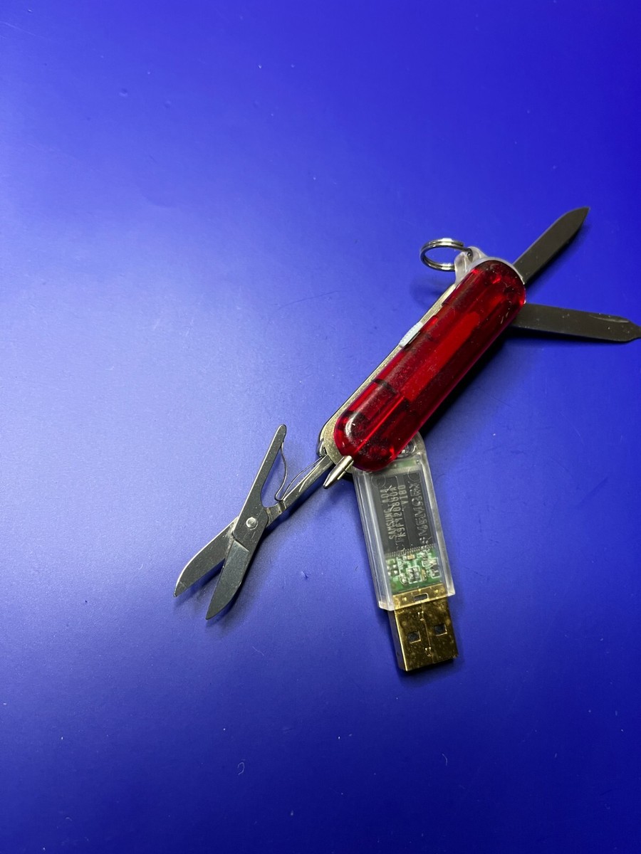 VICTORINOX - VINTAGEヴィクトリノックスUSB VICTORINOX - VINTAGEヴィクトリノックスUSBの通販 by Tomo's