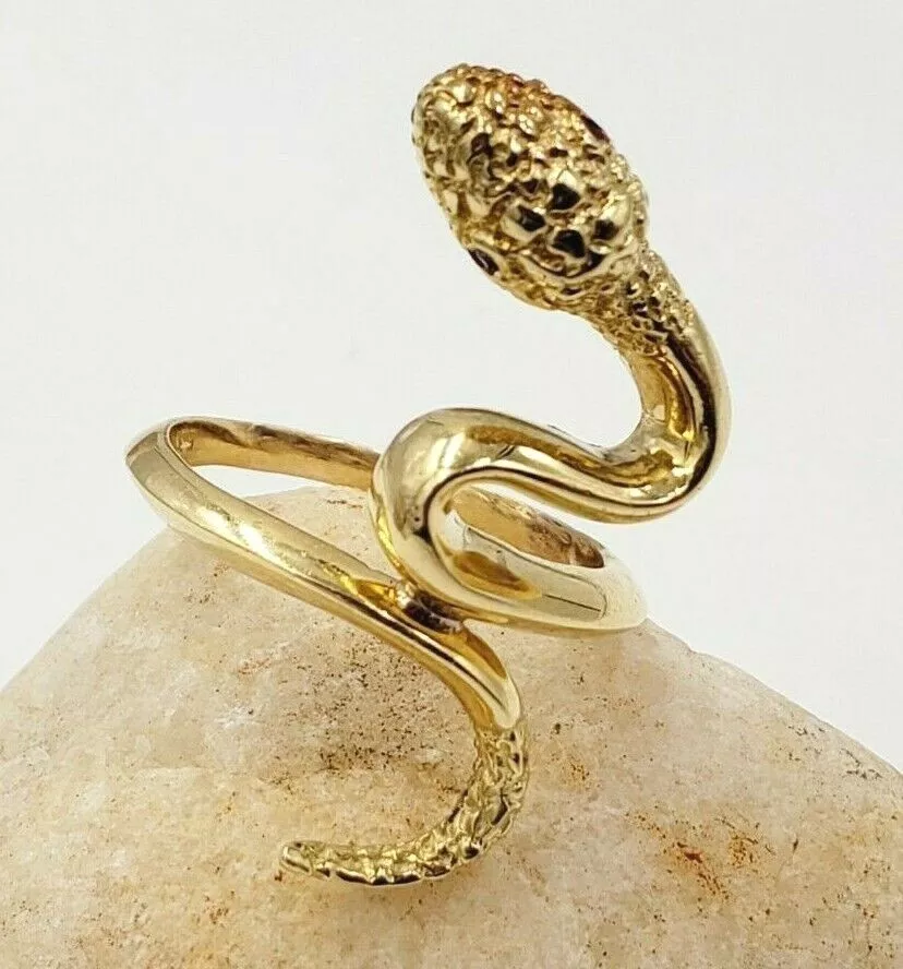 Gold snake ring with ruby eyes deals