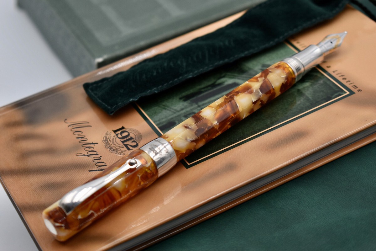MONTEGRAPPA Harmony Bassano Amber (Parchment) Fountain Pen