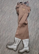 Red Head Bone Dry Chest Waders Mens Size 9  600 Thinsulated Ultra Insul.