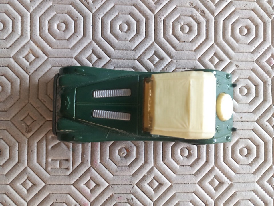 MAJORETTE No 261 4/4 SPORTS CAR in LORRY eBay