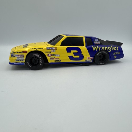 Dale Earnhardt Sr. #3 Wrangler Jeans Aerocoupe 1/24 Scale RCCA Bank - Picture 6 of 24