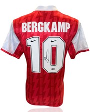 DENNIS BERGKAMP SIGNED ARSENAL FC 1995/96 HOME SHIRT (ACG WITNESS AG46510)