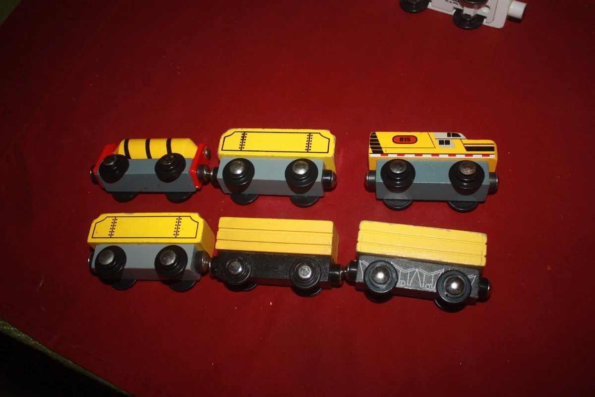 Brio hotsell yellow train