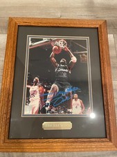 Shaquille O'Neal signed photo