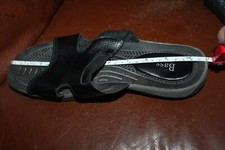 Men's Bass Black Leather Open Toe Sandals Slip Ons - Size 11.5 Great Condition 
