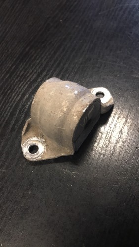 Stabilisator Ablage für BMW E61 E81 E82 E87 E88 E90 E91 E92 6761001