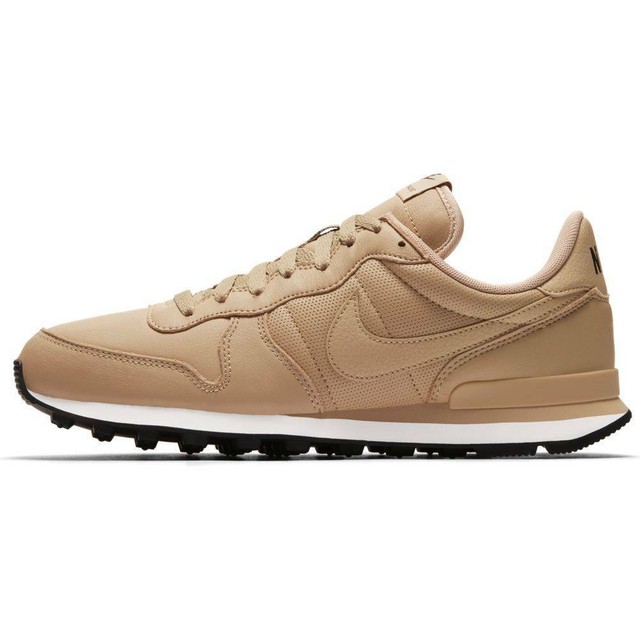 beige nike internationalist