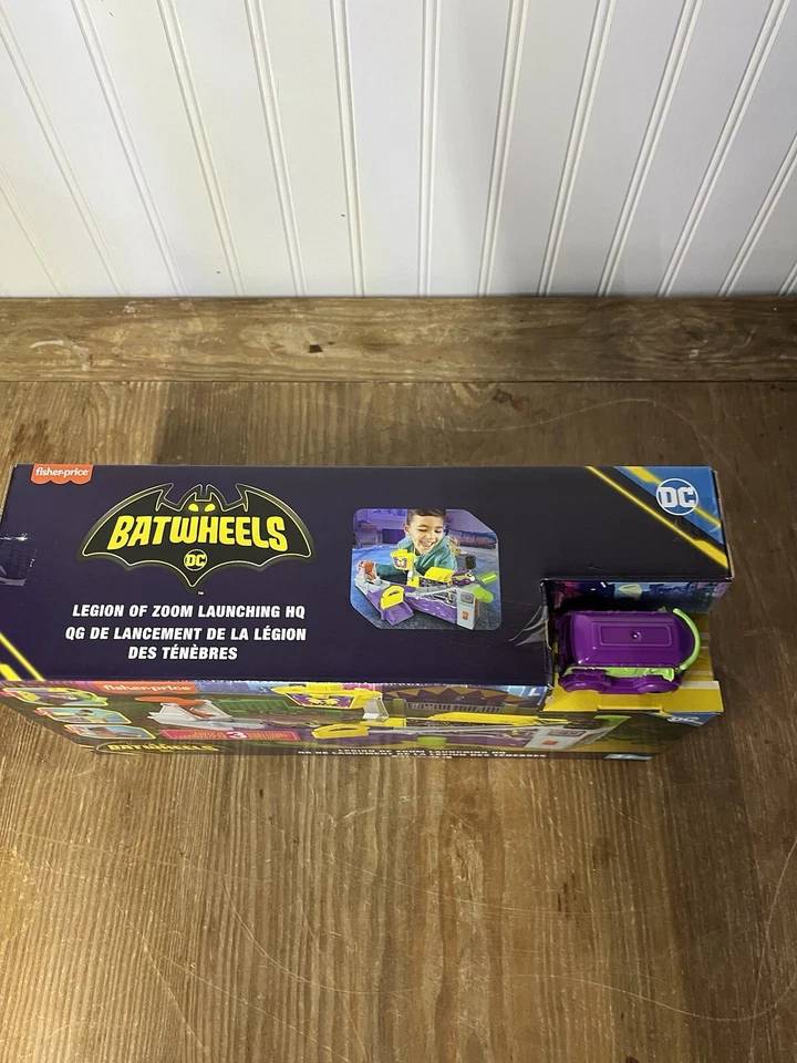 LEGION OF ZOOM LAUNCHING HQ fisher price batwheels playset joker batman NEW Foto 4 de 4