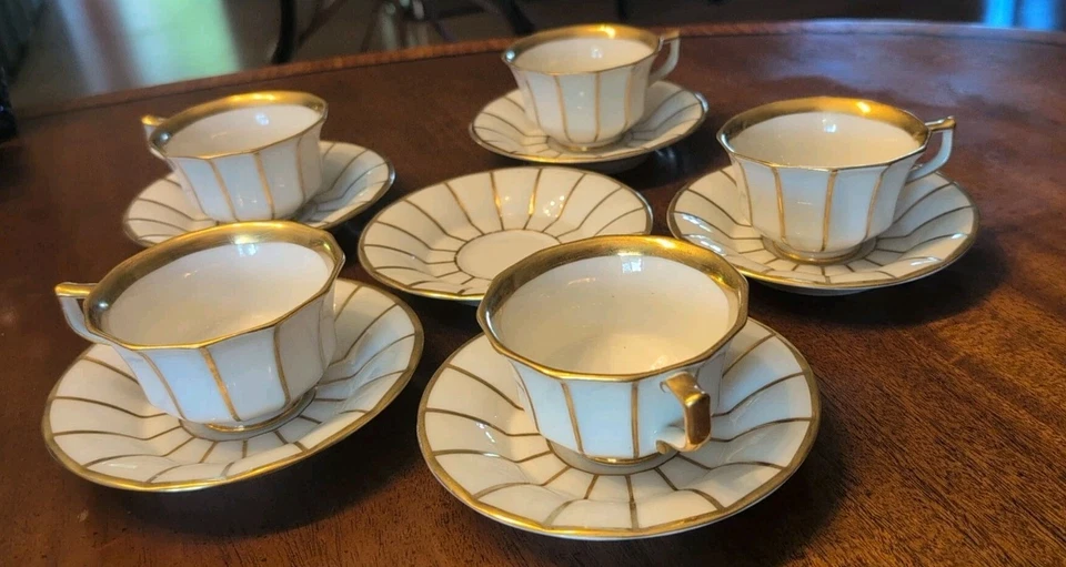 令人惊叹的古董皇家哥本哈根白金宫 11 件茶杯茶碟 SSE — 第 3/4 张图片