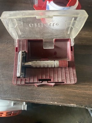 Vintage Gillette Double Edge Safety Razor TTO Butterfly w/ Original Case USA