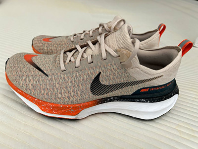 Nike ZoomX Invincible Run 3 Men's Low Top Lace-Up Running Sneakers Beige Orange