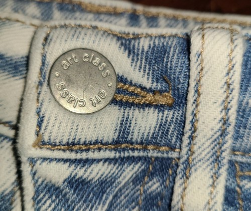 Girls size 5, vented wide leg distressed light wash jeans, art class, adjustable - Picture 8 of 13
