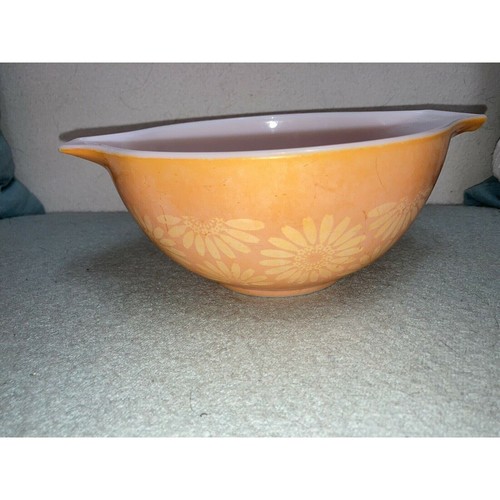 Vintage 1970s Pyrex Orange Sunflower Daisy Mixing Bowl 1 1/2 QT #442 READ!! - Picture 3 of 6