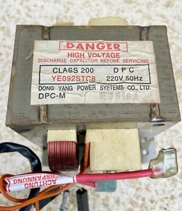 Hochspannungstransformator YE092STC8 DPC-M für Mikrowelle