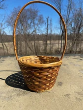 Small Wicker Basket with Plastic Cup Insert