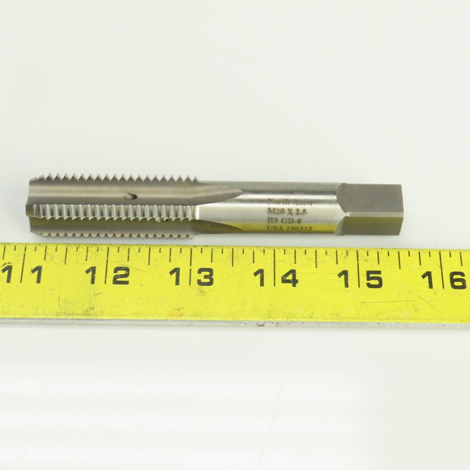 Noth American M20 x 2.5 Metric RH Straight 4 Flute Coolant Thru Plug Tap HSS