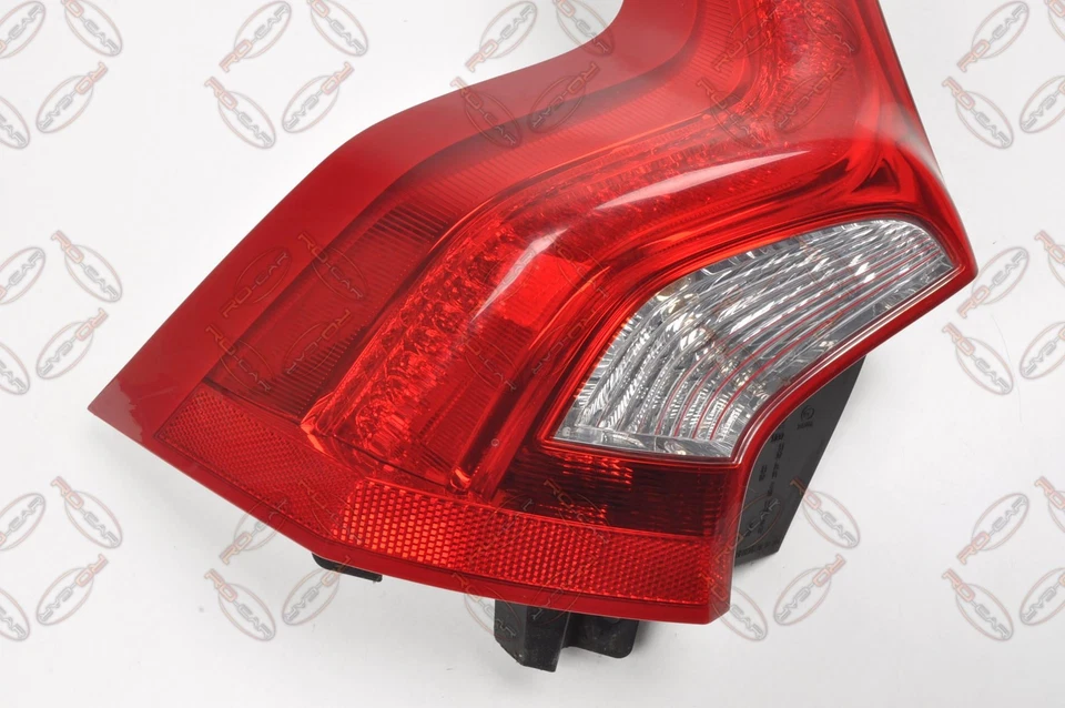 VOLVO V60 I Facelift Luz Trasera Luz De Cola Izquierda 31214963 - Imagen 2 de 4