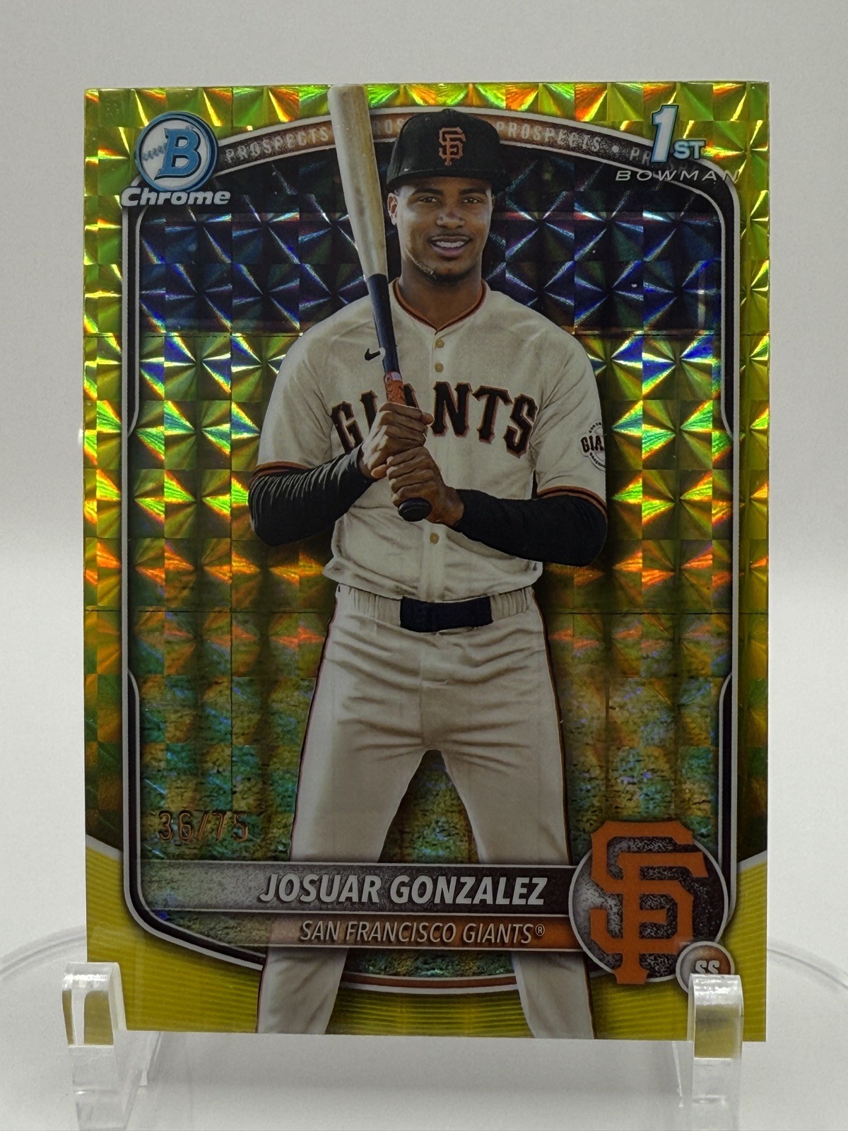 2025 Bowman Chrome Josuar Gonzalez 1st Bowman Yellow Geometric Refractor /75