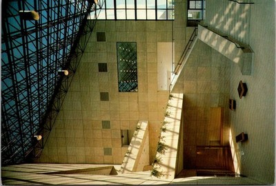 Bloomington Indiana University Art Museum Atrium Continental Postcard A663