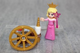 LEGO DISNEY PRINCESS 41060 Sleeping Beauty's Royal Bedroom Set 2015 Complete