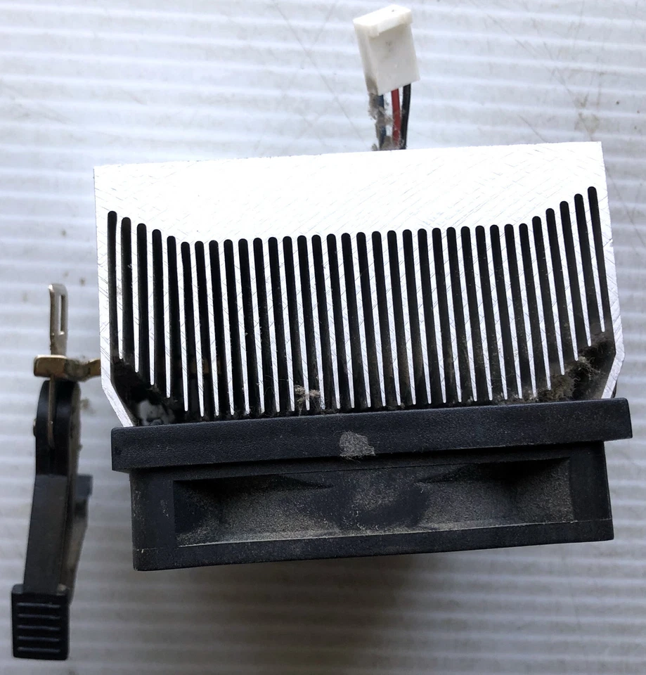 AMD CMDK8-7I52DA3 Socket 939 CPU Heatsink & Fan - Tested & Working - Image 4 of 4