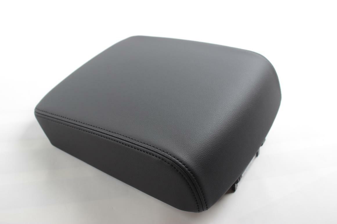 Volkswagen Amarok (2011-2022) - Console Lid Cover Volkswagen Amarok (2011-2022) - Console Lid Cover