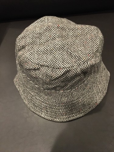 White Herringbone Bucket Hat Round 
