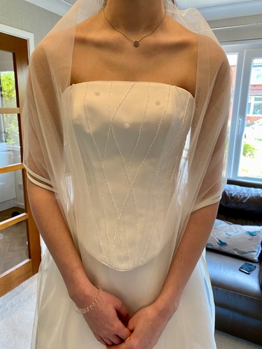 Augusta Jones wedding dress size 10 ivory used in good condition - Picture 4 of 9