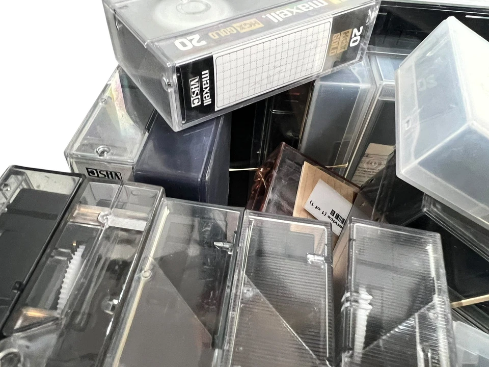 Lote de 39 cintas de videocámara VHS C usadas  Foto 4 de 4