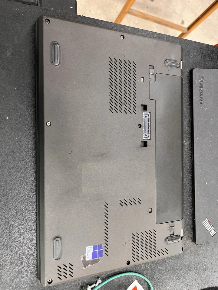 Lenovo  ThinkPad X240 Intel i5-4300U 240gb SSD RAM 8Gb - Immagine 3 di 3