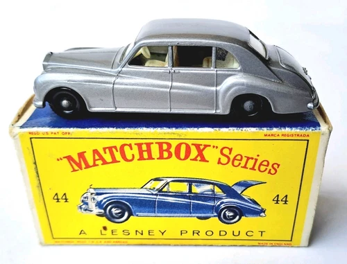 MATCHBOX LESNEY VINTAGE 44b ROLLS ROYCE PHANTOM V, SCARCE SILVER, VN MINT/BOXED