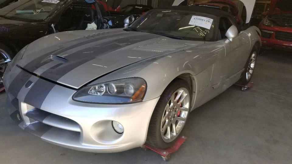 04 MONTAJE BOMBA COMBUSTIBLE DODGE VIPER GEN 3 Foto 4 de 4