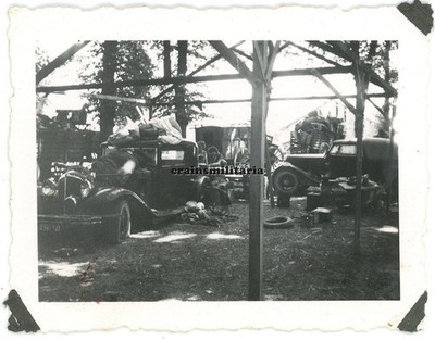 Orig. Foto franz. Flüchtlinge mit Pkw in Frankreich 1940