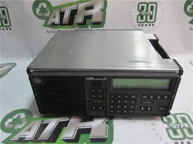 Émetteur-récepteur VHF GE 12R Série II – Train Radio Spécialité – Occasion