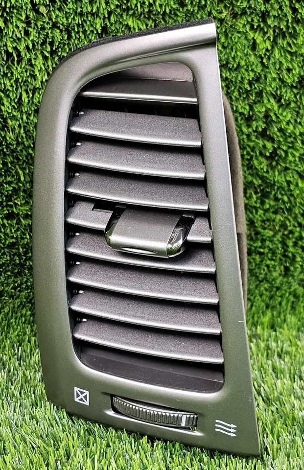 Lexus LX470 2003-2007 AC calefacción aire ventilación aire acondicionado parrilla izquierda y derecha usado 55660-60160 Foto 3 de 4