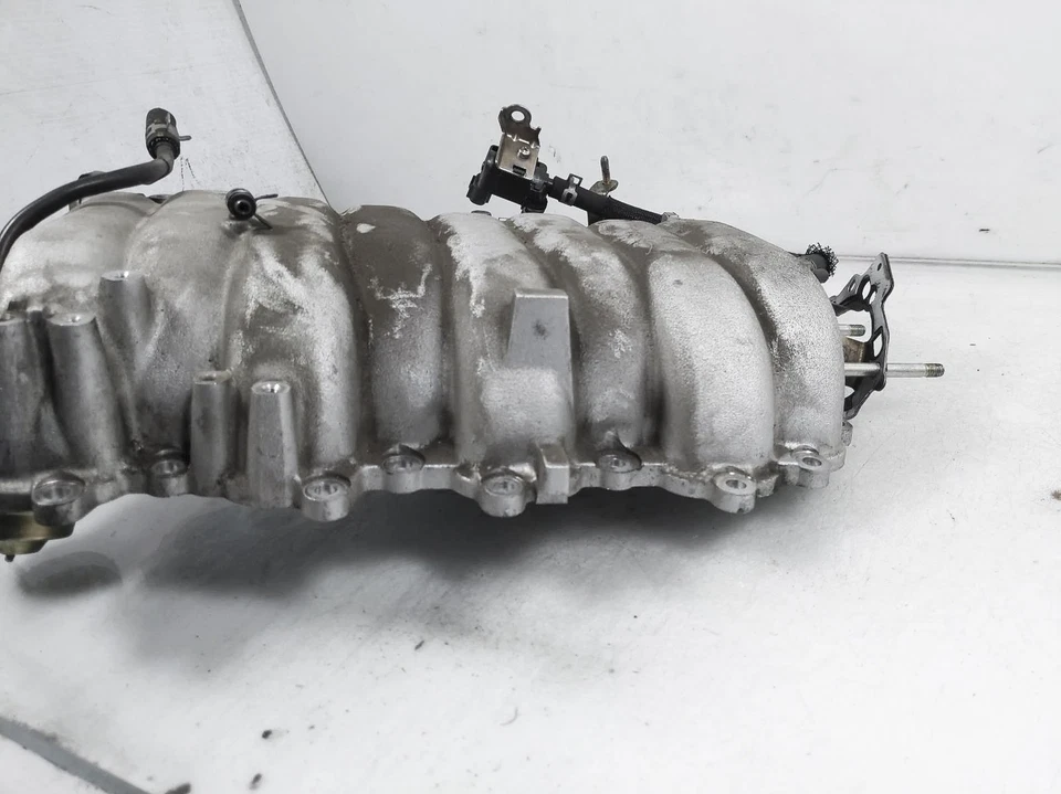 2004-2006 Lexus Ls430 4.3L V8 Upper Air Intake Plenum Manifold 17102-50012 - Image 4 of 4