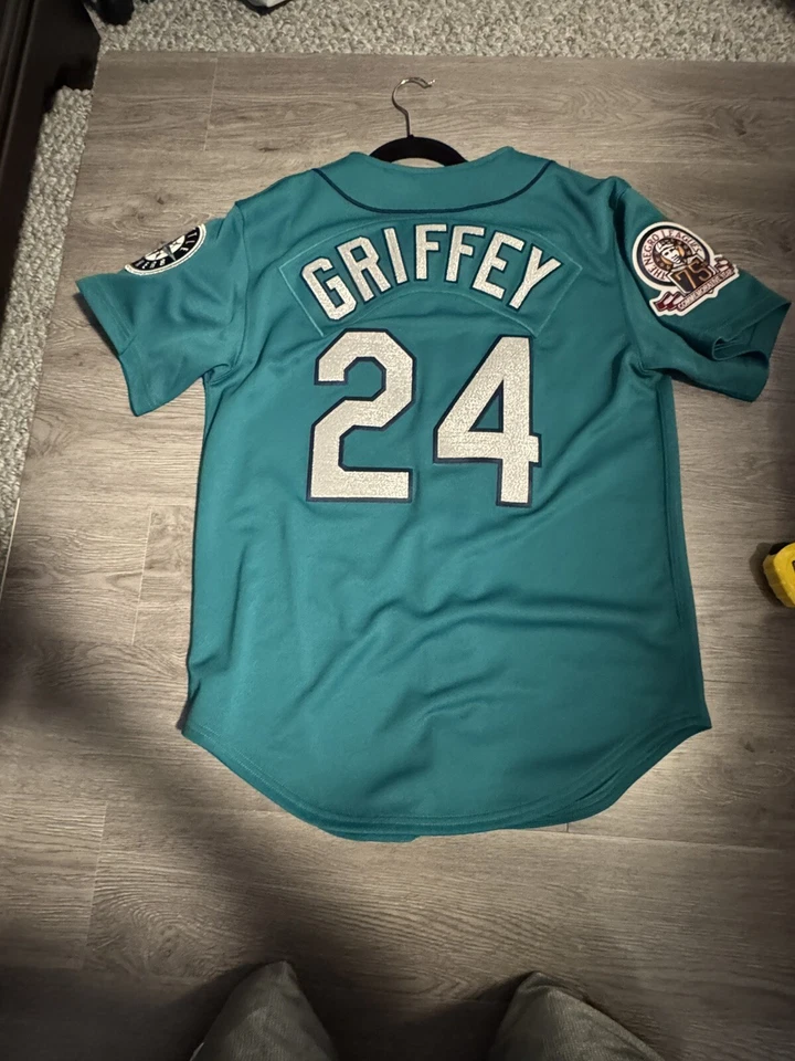 100% Authentic Mitchell & Ness 1995 Ken Griffey Jr. Mariners Jersey Size 40 M - Image 2 of 4