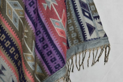 Wild West Cowboy Poncho V-Shape Hooded Fair Trade Festival Soft Snug Acrylic - Picture 4 of 6