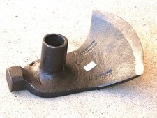 (n°100 )  OLD TOOL / OUTIL ANCIEN / HERMINETTE DE SABOTIER FORGÉE XIXe