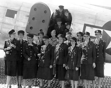 WW2 WWII Photo Bataan POW Nurses Returning Home  World War Two / 8048